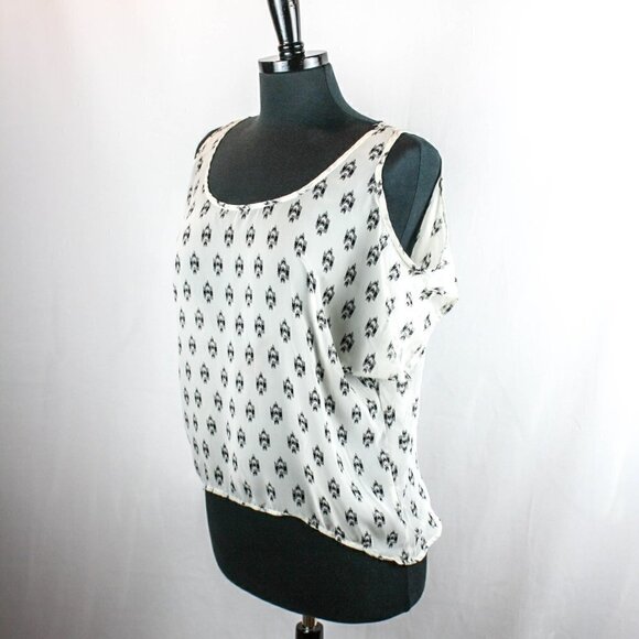 One Clothing Sheer Top White Black Graphic… - Picture 2 of 4